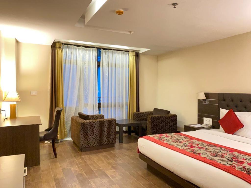 Sobralia Casino Resort & Spa Namchi Buitenkant foto